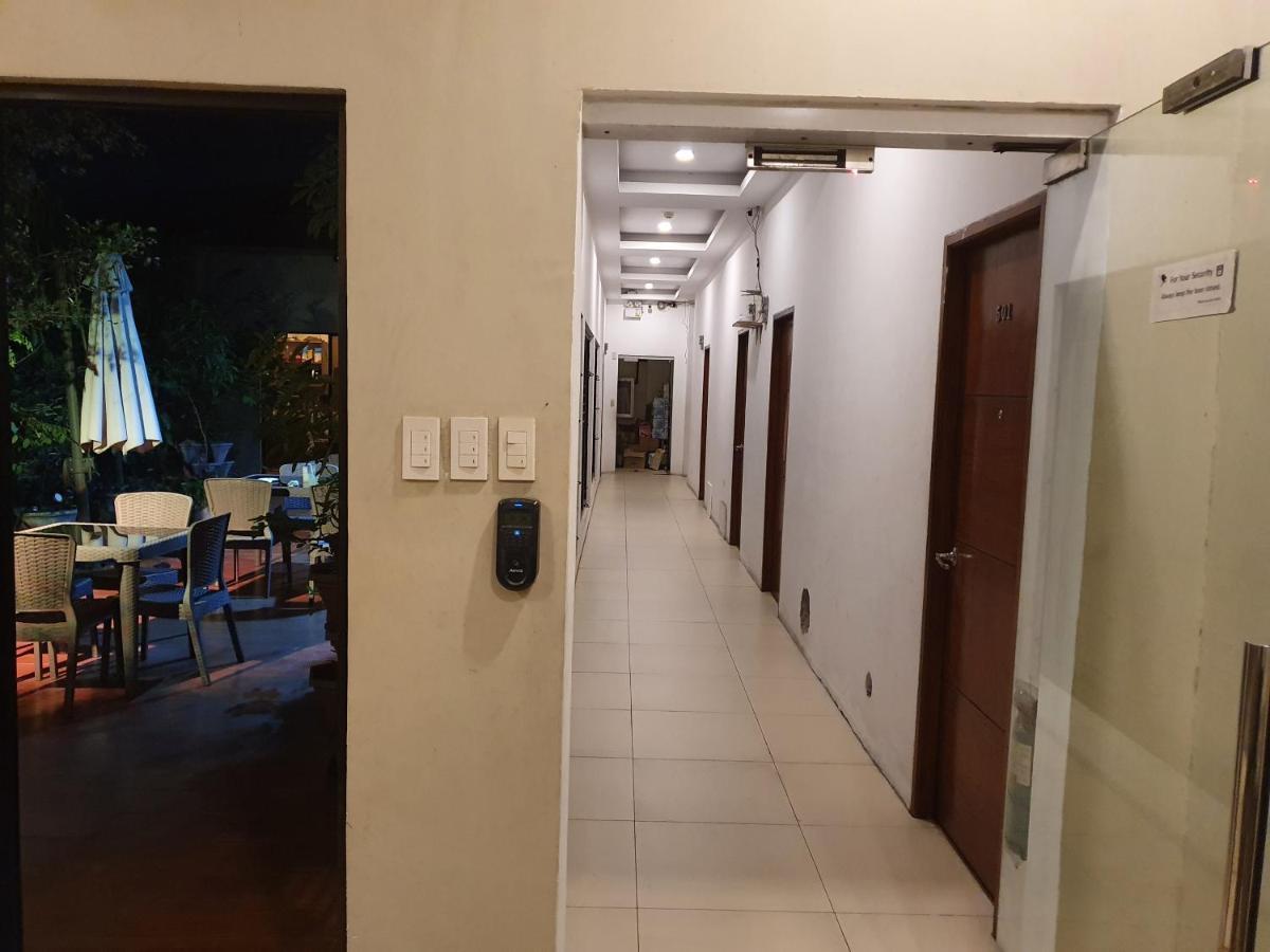 Spiral Suites Hotel Кесон-Сіті Екстер'єр фото