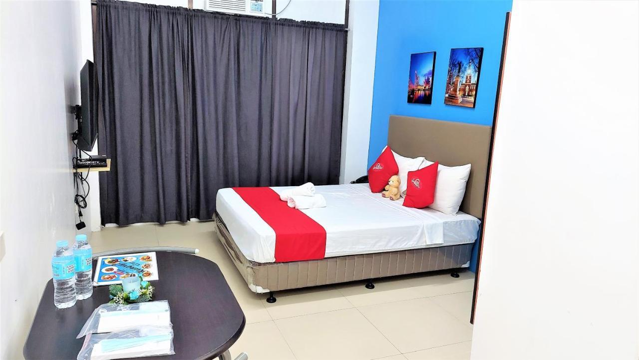 Spiral Suites Hotel Кесон-Сіті Екстер'єр фото
