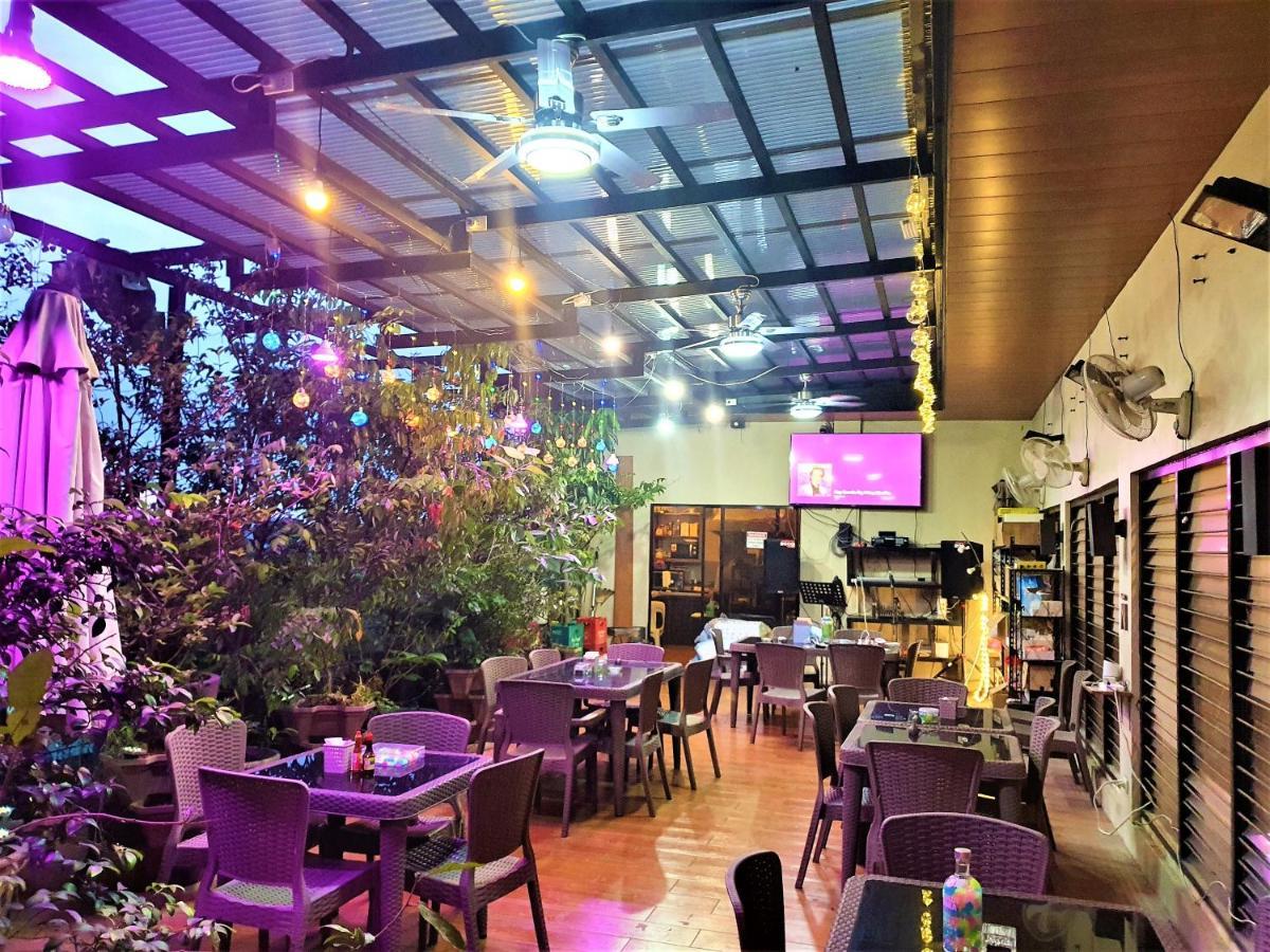 Spiral Suites Hotel Кесон-Сіті Екстер'єр фото