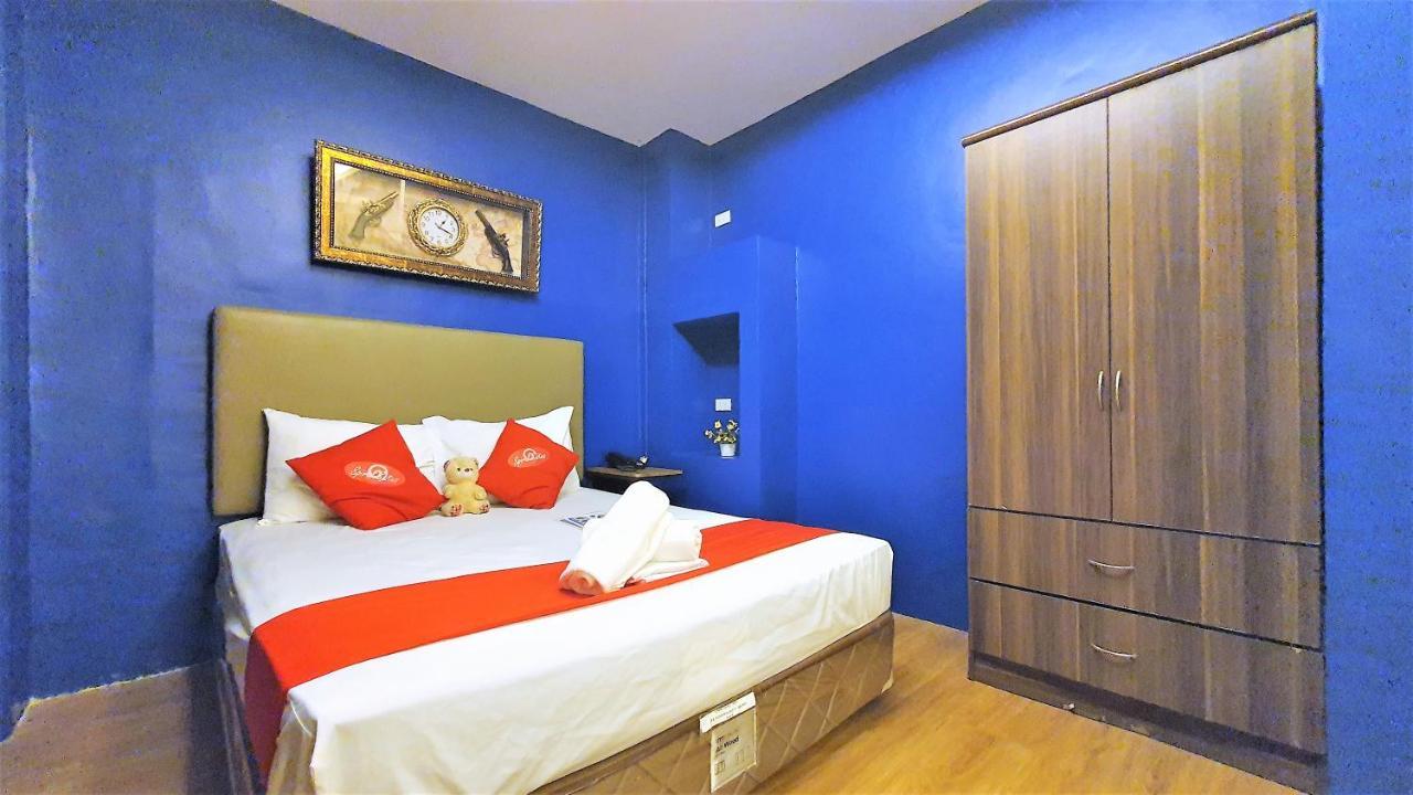 Spiral Suites Hotel Кесон-Сіті Екстер'єр фото