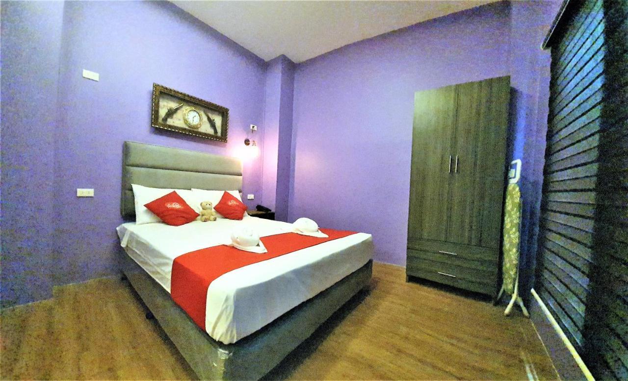 Spiral Suites Hotel Кесон-Сіті Екстер'єр фото