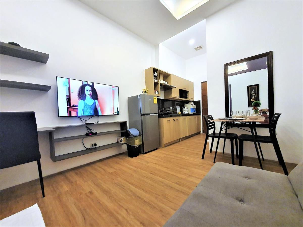 Spiral Suites Hotel Кесон-Сіті Екстер'єр фото