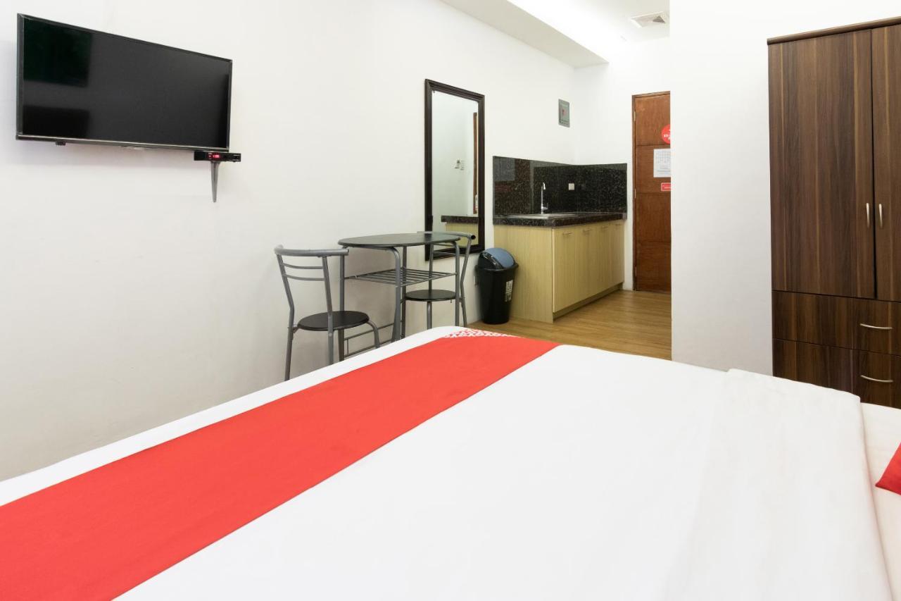 Spiral Suites Hotel Кесон-Сіті Екстер'єр фото